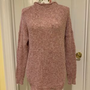 American Eagle heathered pink sweater size Large